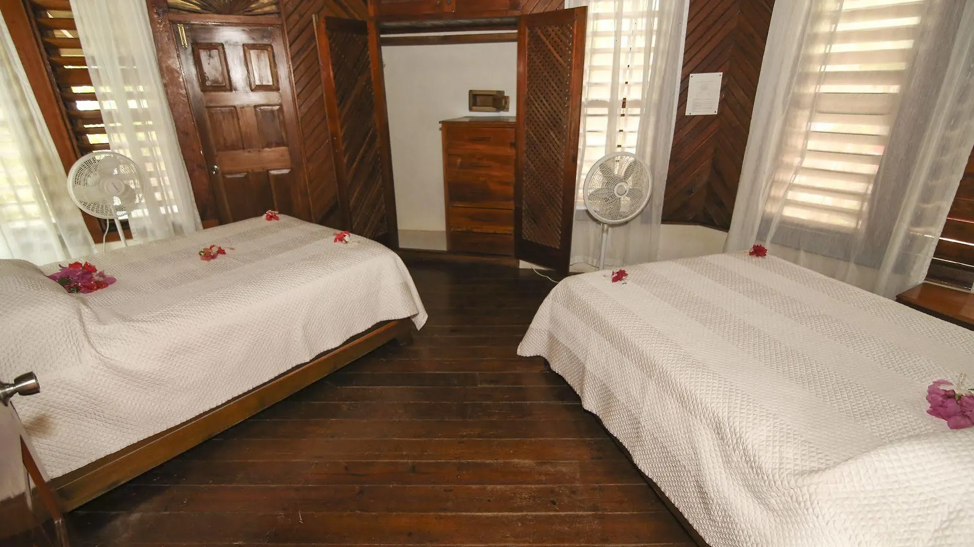 Catcha Falling Star Negril Hotel